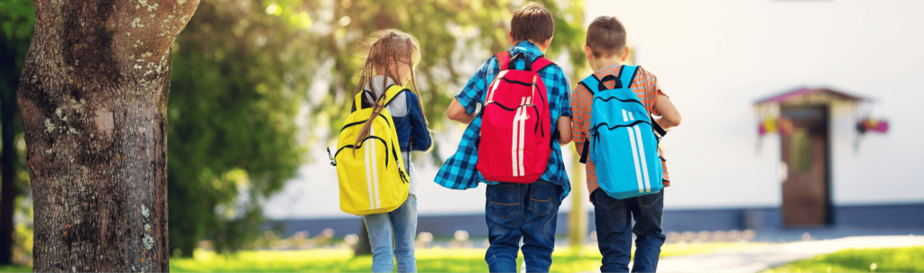 Ghiozdanul si postura la copii