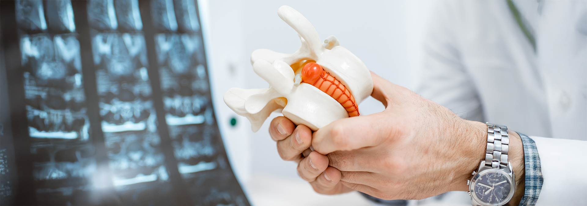 Ghid esential: miscari interzise si corecte pentru pacientii cu hernie de disc